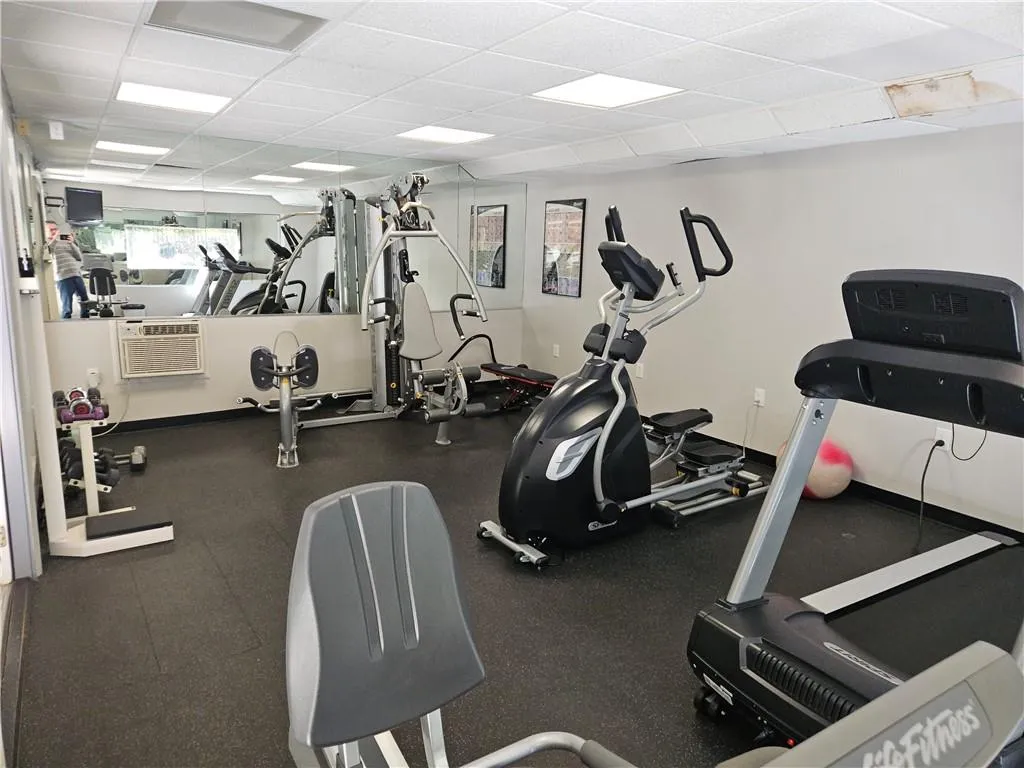 5559 Glenridge Drive Unit 2402, Atlanta, Georgia 30342, 2 Bedrooms Bedrooms, ,1 BathroomBathrooms,Residential,For Sale,5559 Glenridge Drive Unit 2402,7672877 5559 Glenridge Drive Unit 2402, Atlanta, Georgia 30342, 2 Bedrooms Bedrooms, ,1 BathroomBathrooms,Residential,For Sale,5559 Glenridge Drive Unit 2402,7672877