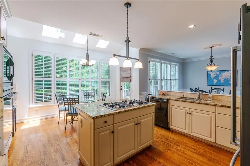 310 Spalding Gates Court, Atlanta, Georgia 30328, 4 Bedrooms Bedrooms, ,2 BathroomsBathrooms,Residential,Sold,310 Spalding Gates Court,6909302