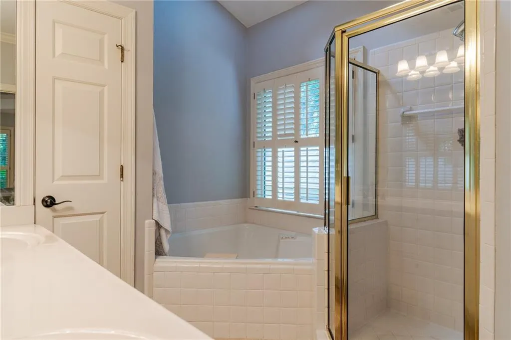 310 Spalding Gates Court, Atlanta, Georgia 30328, 4 Bedrooms Bedrooms, ,2 BathroomsBathrooms,Residential,Sold,310 Spalding Gates Court,6909302