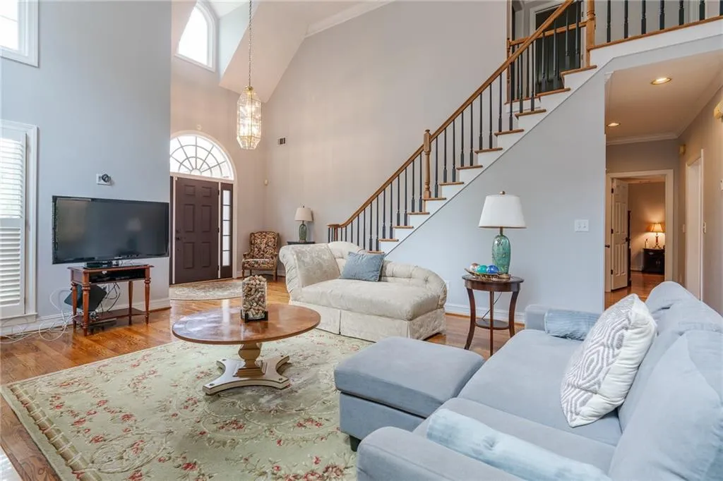 310 Spalding Gates Court, Atlanta, Georgia 30328, 4 Bedrooms Bedrooms, ,2 BathroomsBathrooms,Residential,Sold,310 Spalding Gates Court,6909302