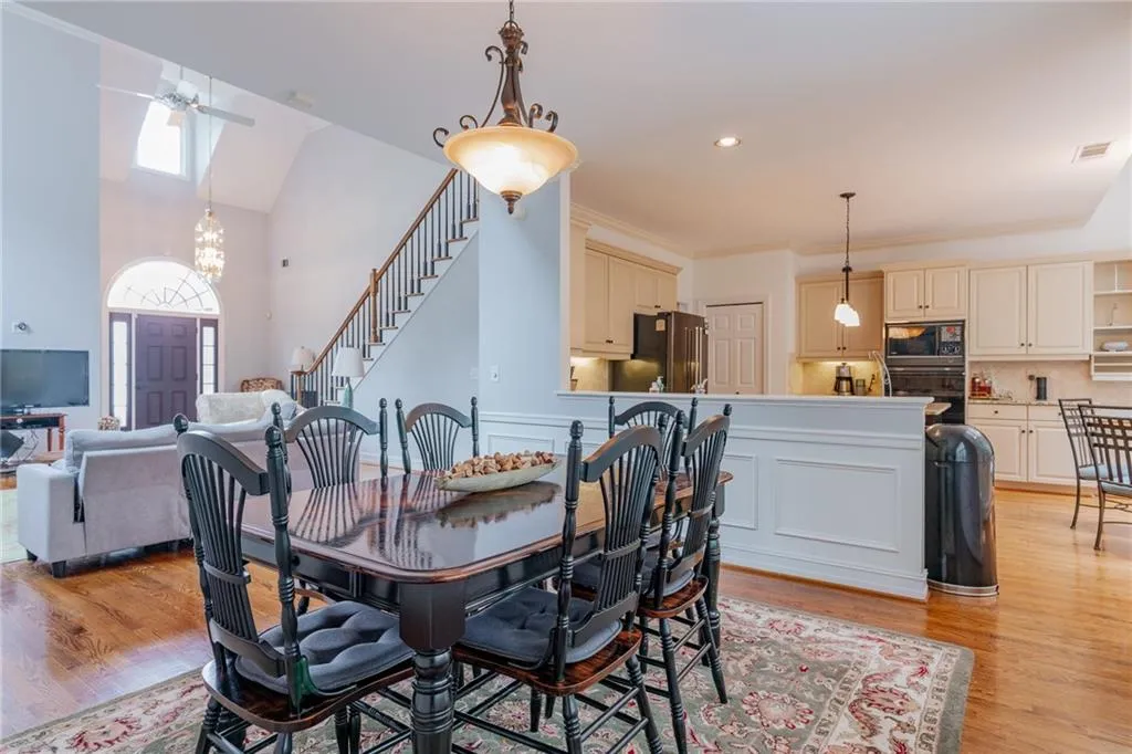 310 Spalding Gates Court, Atlanta, Georgia 30328, 4 Bedrooms Bedrooms, ,2 BathroomsBathrooms,Residential,Sold,310 Spalding Gates Court,6909302