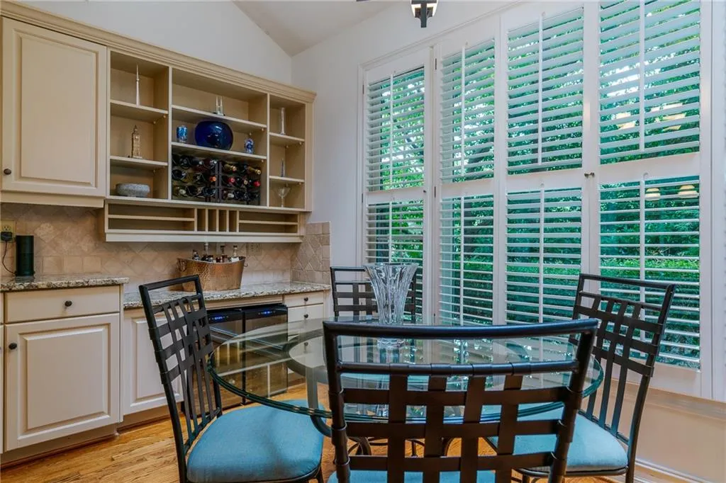 310 Spalding Gates Court, Atlanta, Georgia 30328, 4 Bedrooms Bedrooms, ,2 BathroomsBathrooms,Residential,Sold,310 Spalding Gates Court,6909302