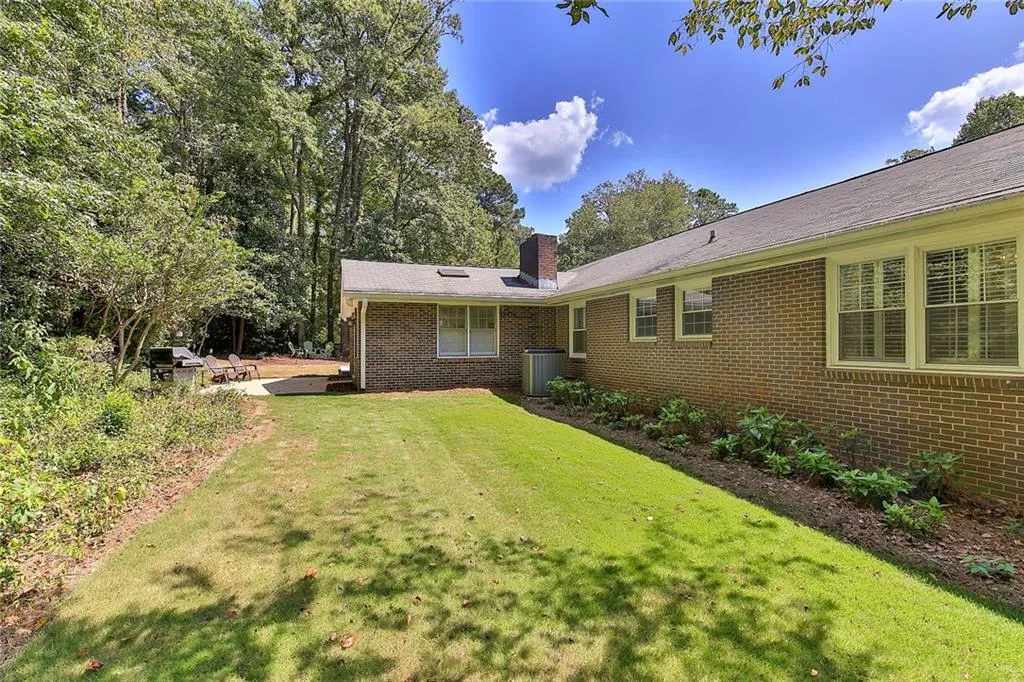 430 Grenock Circle, Atlanta, Georgia 30328, 3 Bedrooms Bedrooms, ,2 BathroomsBathrooms,Residential,Sold,430 Grenock Circle,6645284