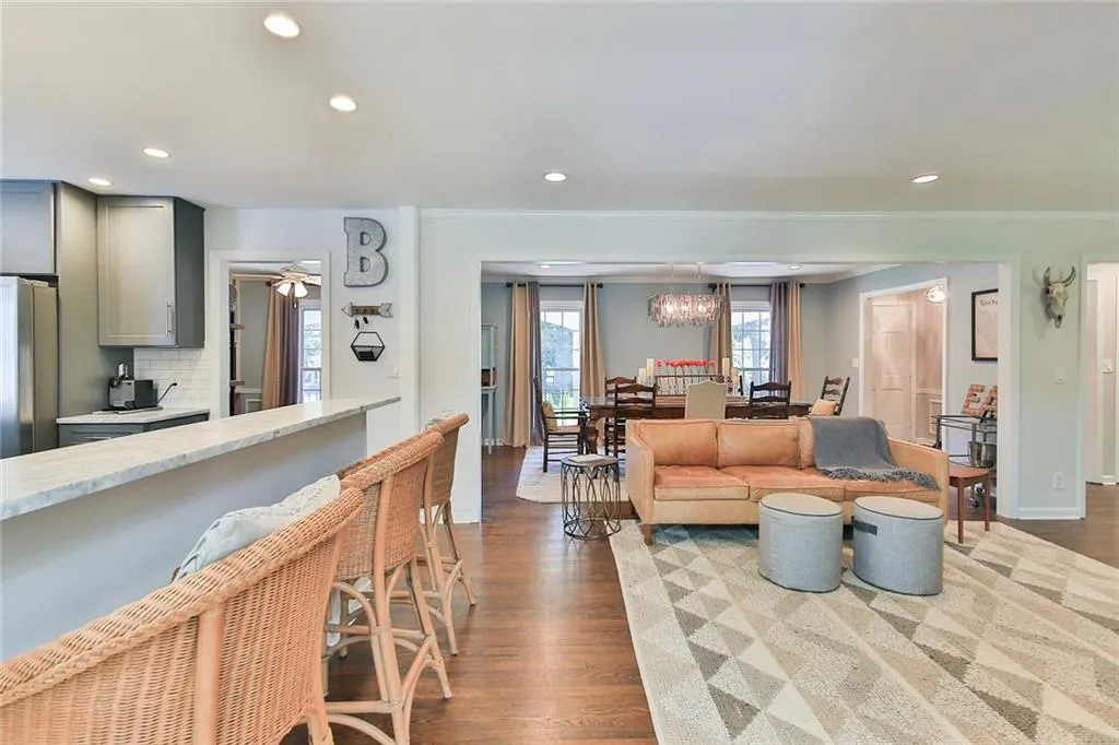 430 Grenock Circle, Atlanta, Georgia 30328, 3 Bedrooms Bedrooms, ,2 BathroomsBathrooms,Residential,Sold,430 Grenock Circle,6645284