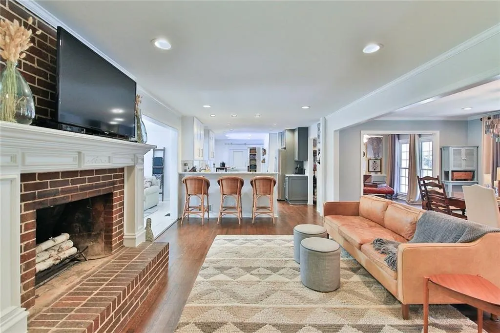 430 Grenock Circle, Atlanta, Georgia 30328, 3 Bedrooms Bedrooms, ,2 BathroomsBathrooms,Residential,Sold,430 Grenock Circle,6645284