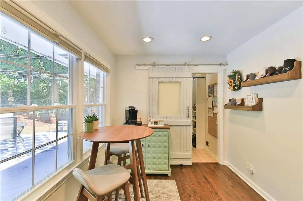 430 Grenock Circle, Atlanta, Georgia 30328, 3 Bedrooms Bedrooms, ,2 BathroomsBathrooms,Residential,Sold,430 Grenock Circle,6645284