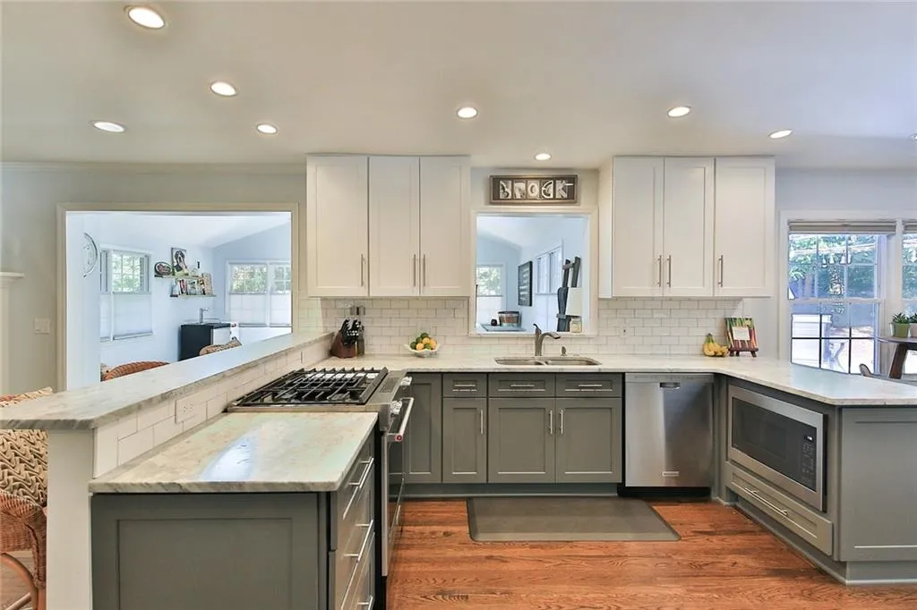 430 Grenock Circle, Atlanta, Georgia 30328, 3 Bedrooms Bedrooms, ,2 BathroomsBathrooms,Residential,Sold,430 Grenock Circle,6645284