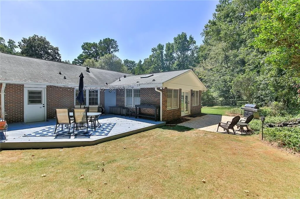 430 Grenock Circle, Atlanta, Georgia 30328, 3 Bedrooms Bedrooms, ,2 BathroomsBathrooms,Residential,Sold,430 Grenock Circle,6645284