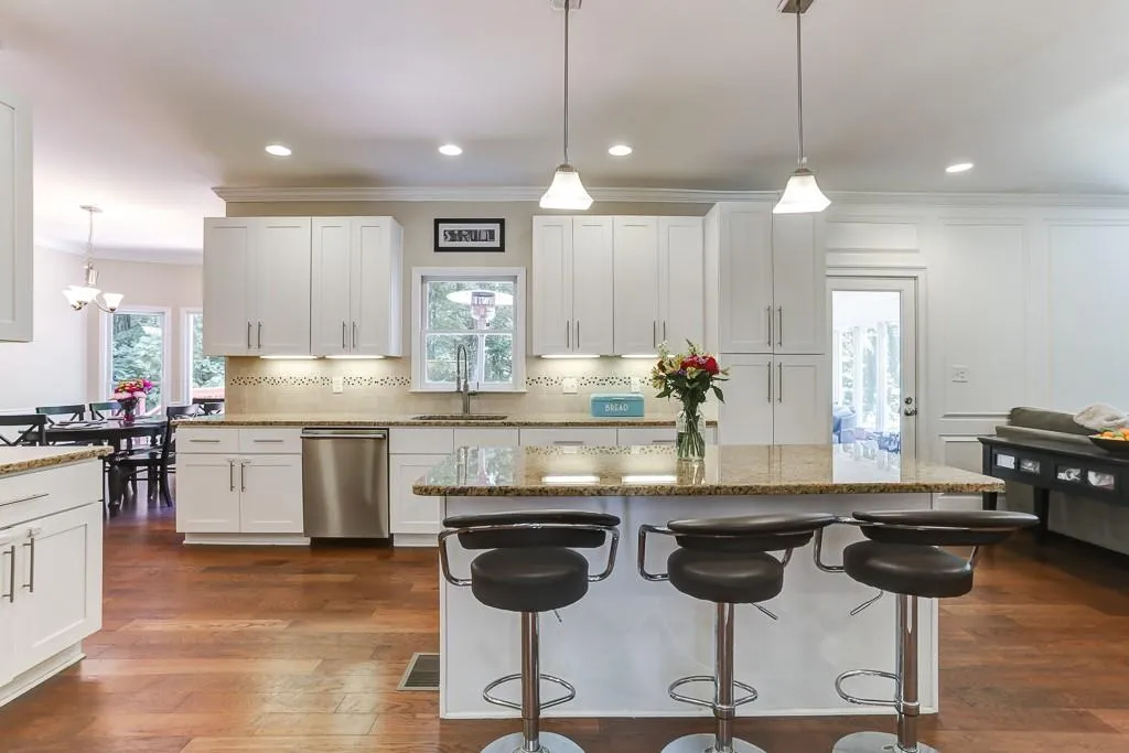 650 Bittersweet Trail, Sandy Springs, Georgia 30350, 5 Bedrooms Bedrooms, ,4 BathroomsBathrooms,Residential,Sold,650 Bittersweet Trail,6598383
