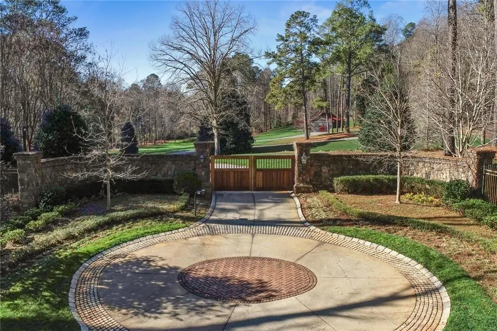 4824 Northside Drive, Atlanta, Georgia 30327, 1 Bedroom Bedrooms, ,1 BathroomBathrooms,Land,For Sale,4824 Northside Drive,7526402