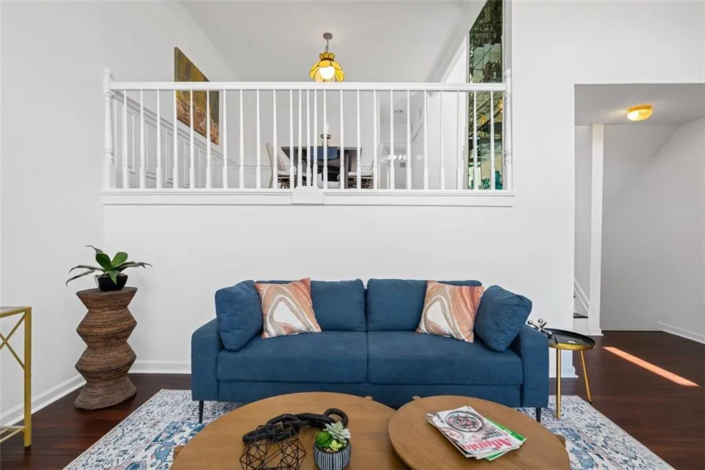 1127 Riverbend Club Drive Se, Atlanta, Georgia 30339, 3 Bedrooms Bedrooms, ,2 BathroomsBathrooms,Residential,For Sale,1127 Riverbend Club Drive Se,7637147