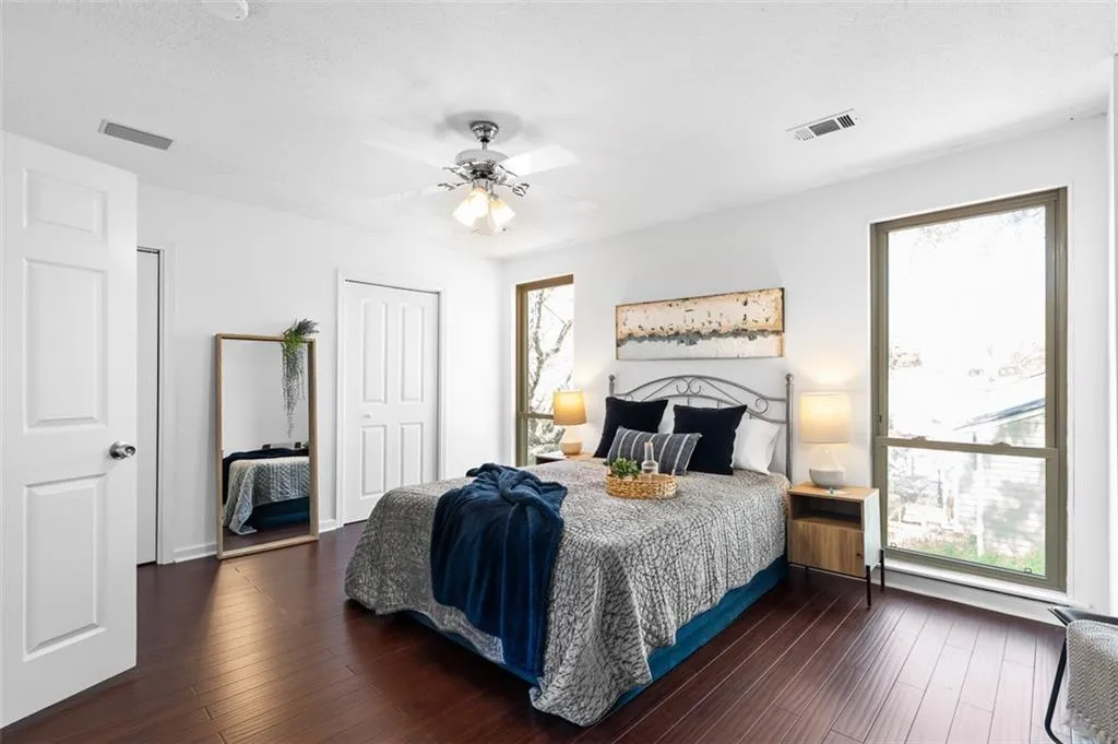 1127 Riverbend Club Drive Se, Atlanta, Georgia 30339, 3 Bedrooms Bedrooms, ,2 BathroomsBathrooms,Residential,For Sale,1127 Riverbend Club Drive Se,7637147