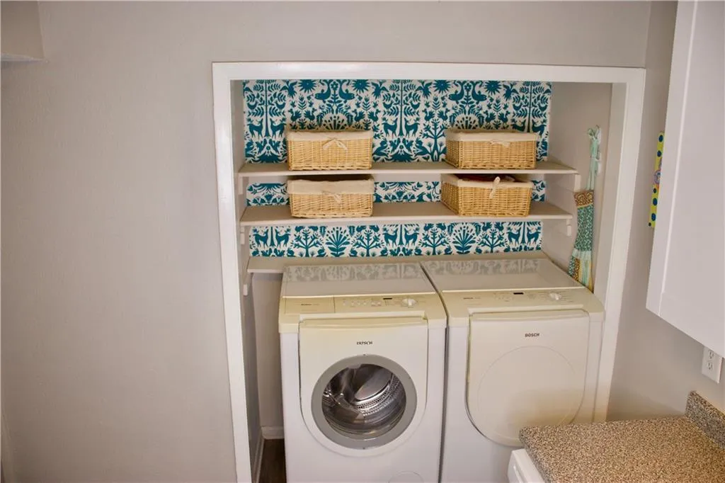 5155 Roswell Road Unit 5/55, Atlanta, Georgia 30342, 1 Bedroom Bedrooms, ,1 BathroomBathrooms,Residential,Sold,5155 Roswell Road Unit 5/55,6725444