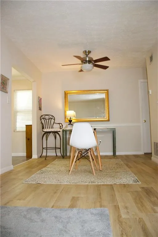 5155 Roswell Road Unit 5/55, Atlanta, Georgia 30342, 1 Bedroom Bedrooms, ,1 BathroomBathrooms,Residential,Sold,5155 Roswell Road Unit 5/55,6725444