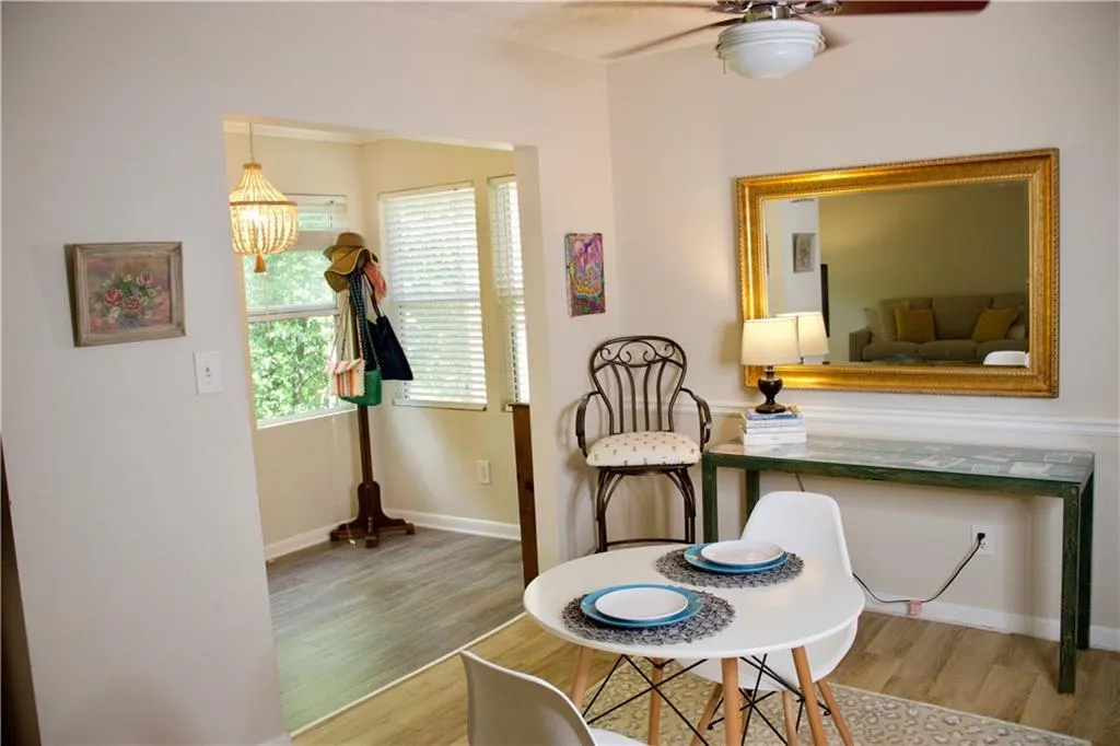 5155 Roswell Road Unit 5/55, Atlanta, Georgia 30342, 1 Bedroom Bedrooms, ,1 BathroomBathrooms,Residential,Sold,5155 Roswell Road Unit 5/55,6725444