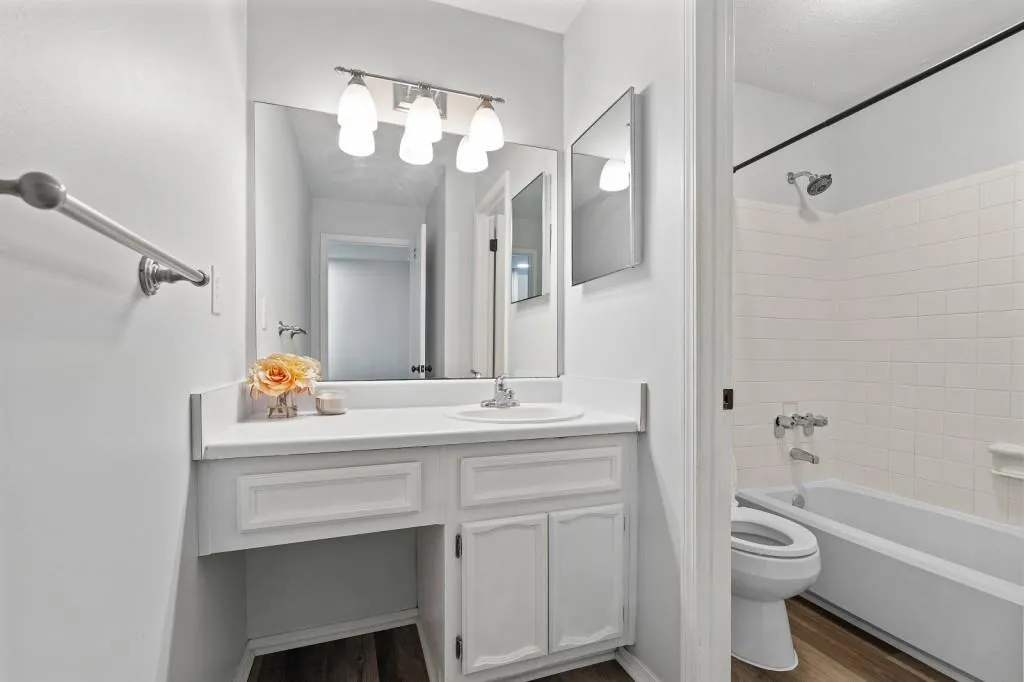 1207 Vicksburg Place, Sandy Springs, Georgia 30350, 2 Bedrooms Bedrooms, ,2 BathroomsBathrooms,Residential,For Sale,1207 Vicksburg Place,7704744