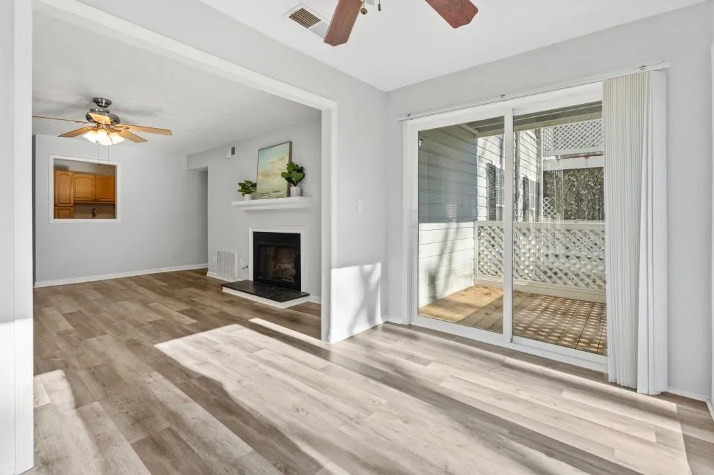 1207 Vicksburg Place, Sandy Springs, Georgia 30350, 2 Bedrooms Bedrooms, ,2 BathroomsBathrooms,Residential,For Sale,1207 Vicksburg Place,7704744