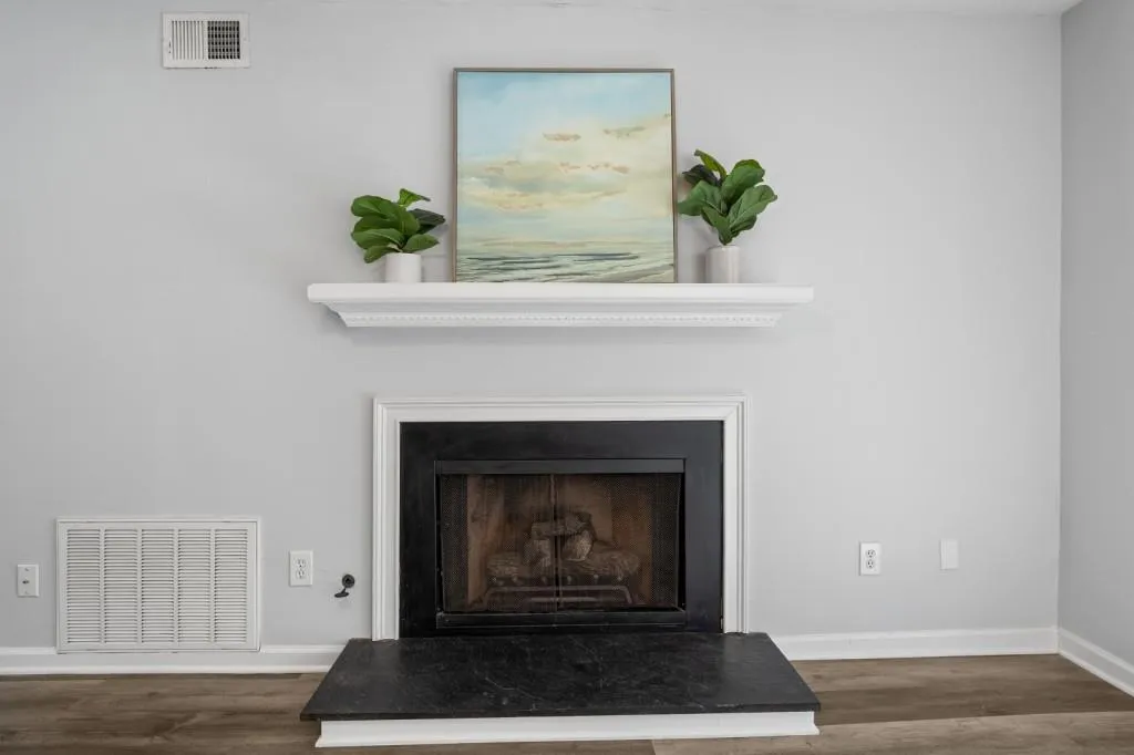 1207 Vicksburg Place, Sandy Springs, Georgia 30350, 2 Bedrooms Bedrooms, ,2 BathroomsBathrooms,Residential,For Sale,1207 Vicksburg Place,7704744