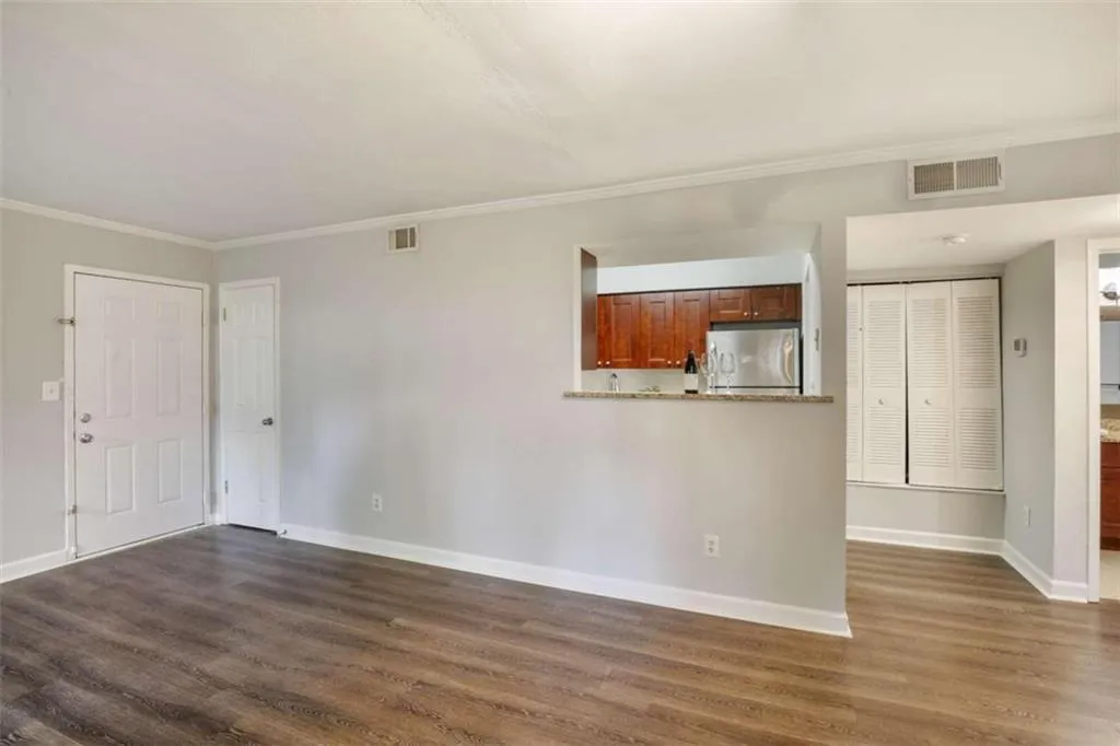 4003 Wingate Way, Sandy Springs, Georgia 30350, 1 Bedroom Bedrooms, ,1 BathroomBathrooms,Residential,Sold,4003 Wingate Way,7380724
