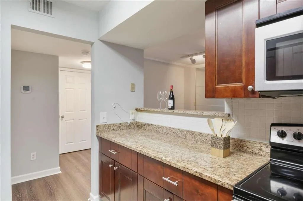 4003 Wingate Way, Sandy Springs, Georgia 30350, 1 Bedroom Bedrooms, ,1 BathroomBathrooms,Residential,Sold,4003 Wingate Way,7380724
