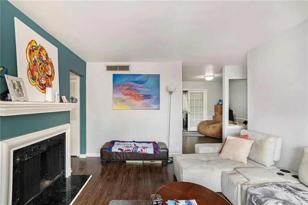 133 Maison Place Nw, Atlanta, Georgia 30327, 2 Bedrooms Bedrooms, ,1 BathroomBathrooms,Residential,For Sale,133 Maison Place Nw,7568417