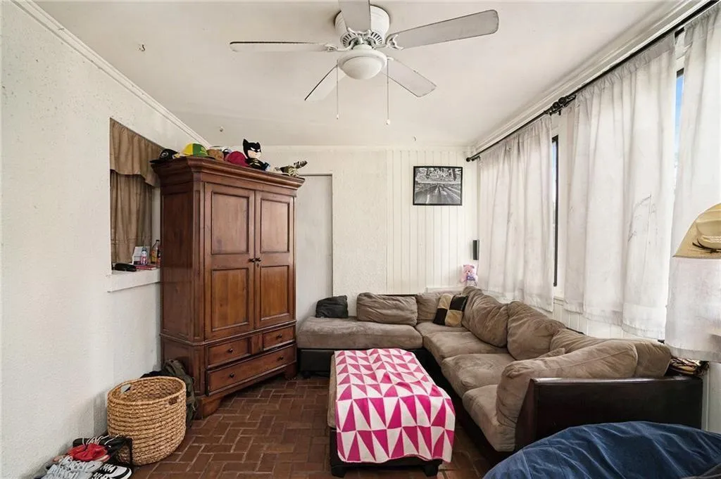 133 Maison Place Nw, Atlanta, Georgia 30327, 2 Bedrooms Bedrooms, ,1 BathroomBathrooms,Residential,For Sale,133 Maison Place Nw,7568417