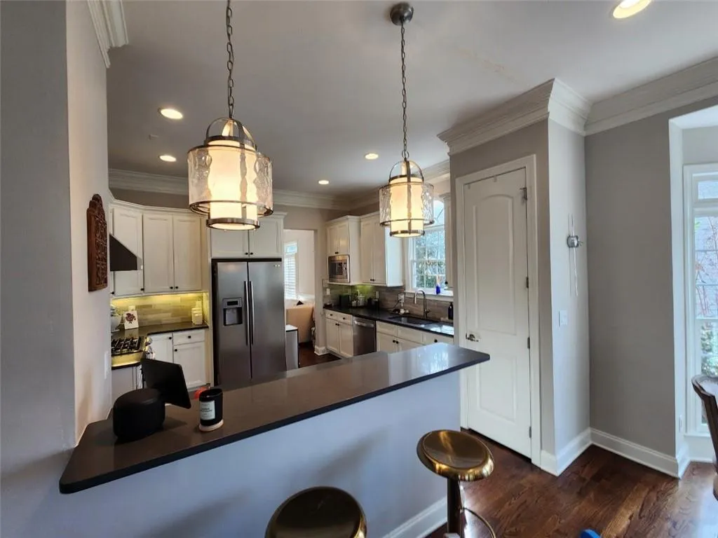 234 Meeting Lane Unit 46, Atlanta, Georgia 30342, 4 Bedrooms Bedrooms, ,2 BathroomsBathrooms,Residential,Sold,234 Meeting Lane Unit 46,7191272