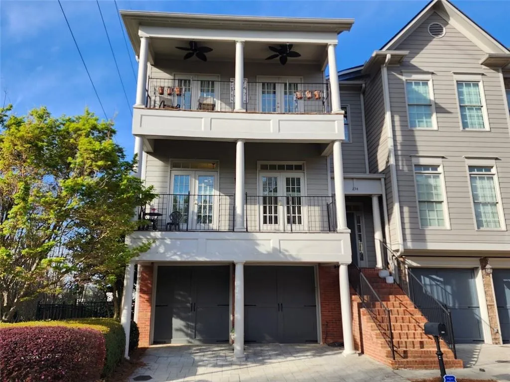 234 Meeting Lane Unit 46, Atlanta, Georgia 30342, 4 Bedrooms Bedrooms, ,2 BathroomsBathrooms,Residential,Sold,234 Meeting Lane Unit 46,7191272