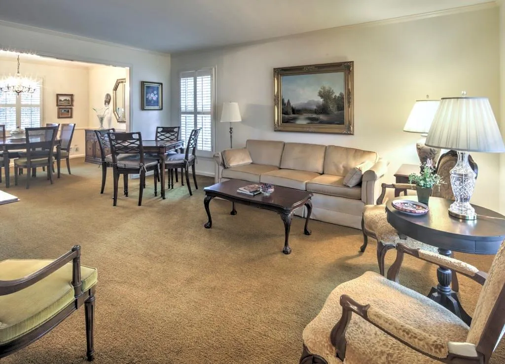 4269 Paces Ferry Road Se, Atlanta, Georgia 30339, 4 Bedrooms Bedrooms, ,3 BathroomsBathrooms,Residential,Sold,4269 Paces Ferry Road Se,5798145