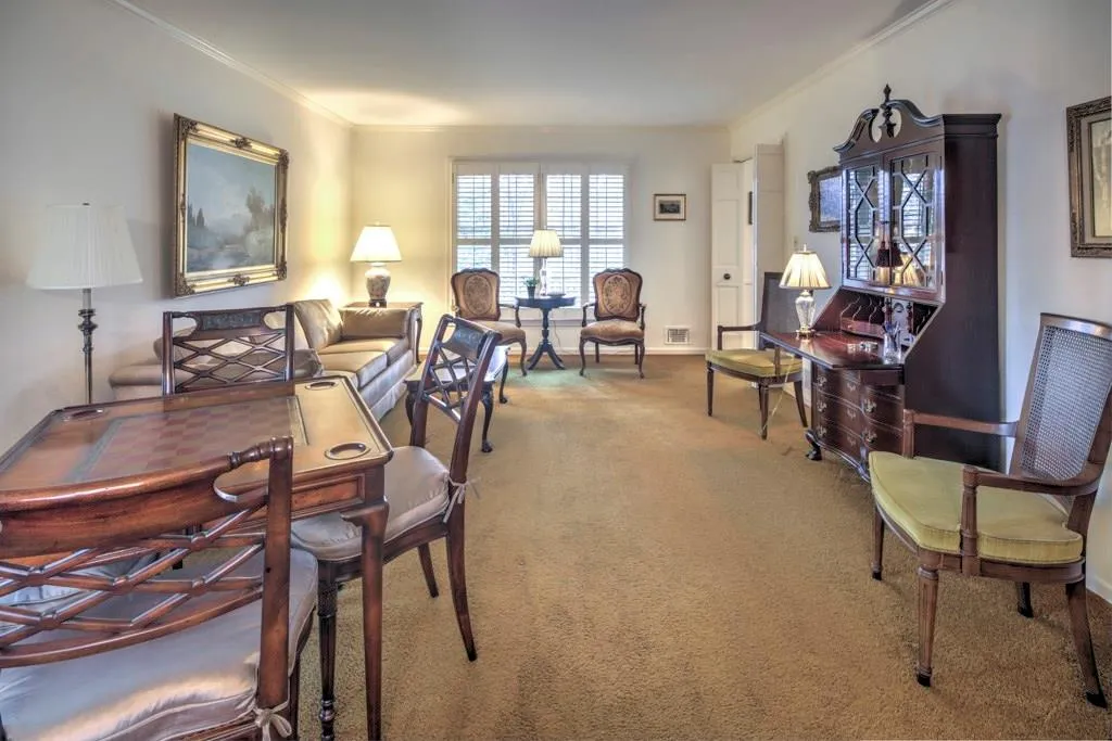 4269 Paces Ferry Road Se, Atlanta, Georgia 30339, 4 Bedrooms Bedrooms, ,3 BathroomsBathrooms,Residential,Sold,4269 Paces Ferry Road Se,5798145
