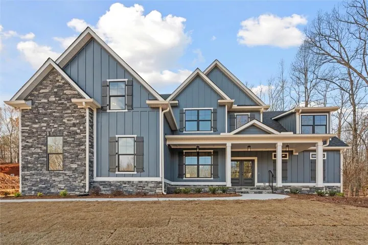 157 West Lake Boulevard, Carrollton, Georgia 30116