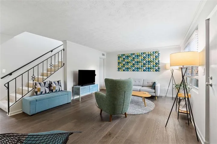 327 Lakemoore Drive Unit B, Atlanta, Georgia 30342