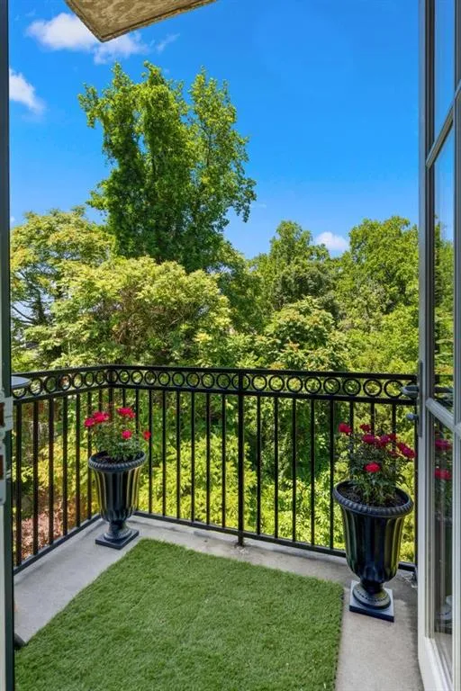Balcony 2