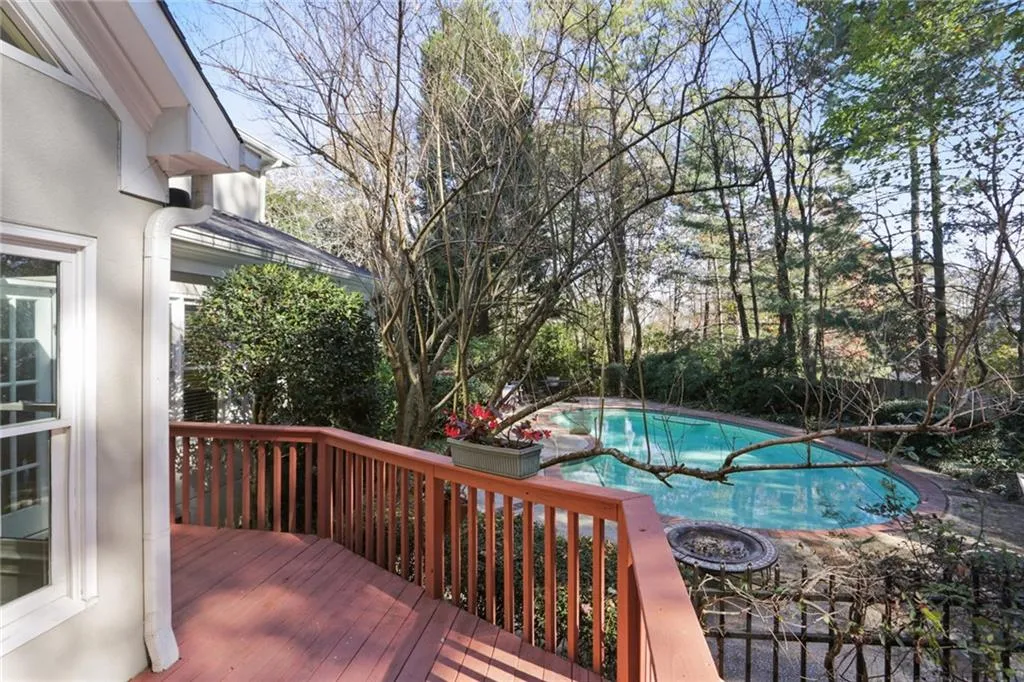 215 Morgan Farm Drive, Sandy Springs, Georgia 30342, 4 Bedrooms Bedrooms, ,4 BathroomsBathrooms,Residential,Sold,215 Morgan Farm Drive,6814757