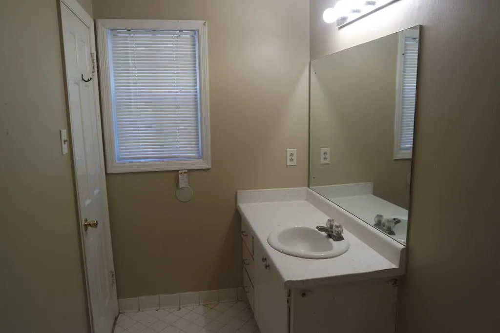 365 Winding River Drive Unit I, Sandy Springs, Georgia 30350, 2 Bedrooms Bedrooms, ,2 BathroomsBathrooms,Residential,Sold,365 Winding River Drive Unit I,6087961