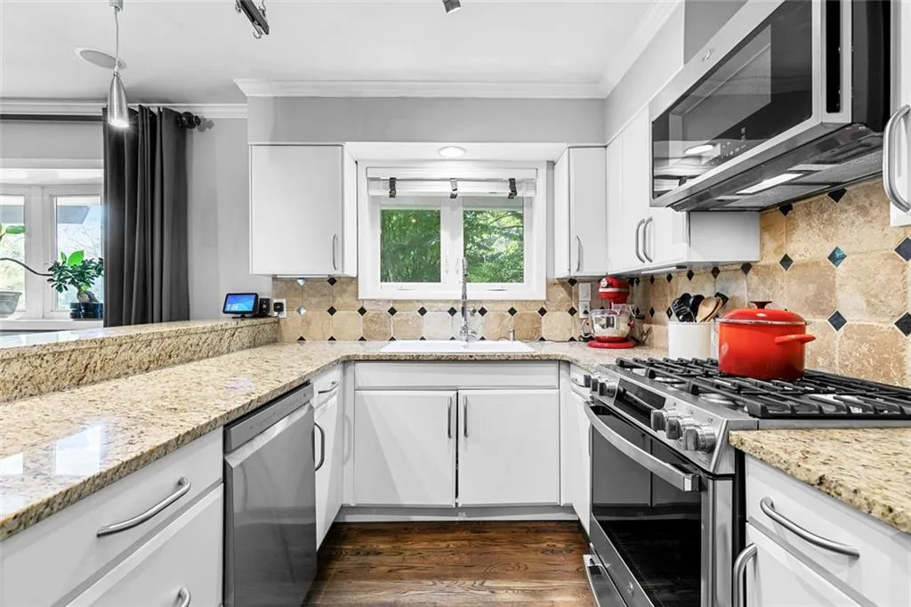 872 Armand Court Ne, Atlanta, Georgia 30324, 3 Bedrooms Bedrooms, ,2 BathroomsBathrooms,Residential,For Sale,872 Armand Court Ne,7651843