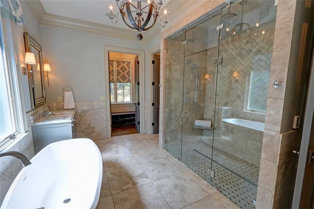 5265 Peachtree Dunwoody Road, Atlanta, Georgia 30342, 6 Bedrooms Bedrooms, ,7 BathroomsBathrooms,Residential,Sold,5265 Peachtree Dunwoody Road,6867719