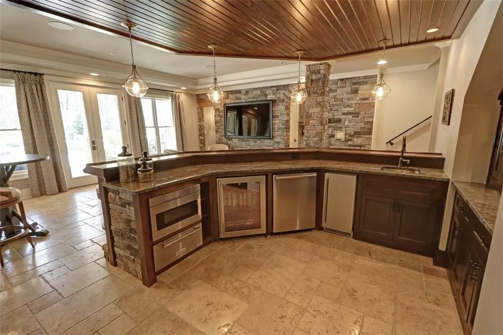 5265 Peachtree Dunwoody Road, Atlanta, Georgia 30342, 6 Bedrooms Bedrooms, ,7 BathroomsBathrooms,Residential,Sold,5265 Peachtree Dunwoody Road,6867719