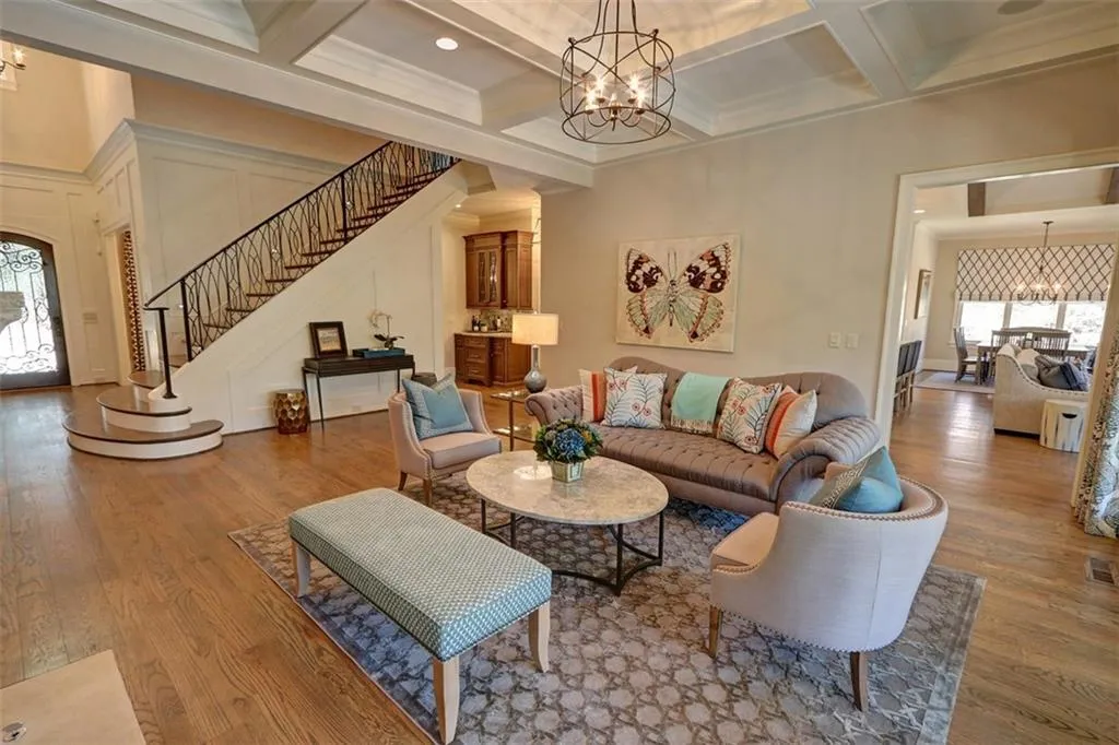 5265 Peachtree Dunwoody Road, Atlanta, Georgia 30342, 6 Bedrooms Bedrooms, ,7 BathroomsBathrooms,Residential,Sold,5265 Peachtree Dunwoody Road,6867719