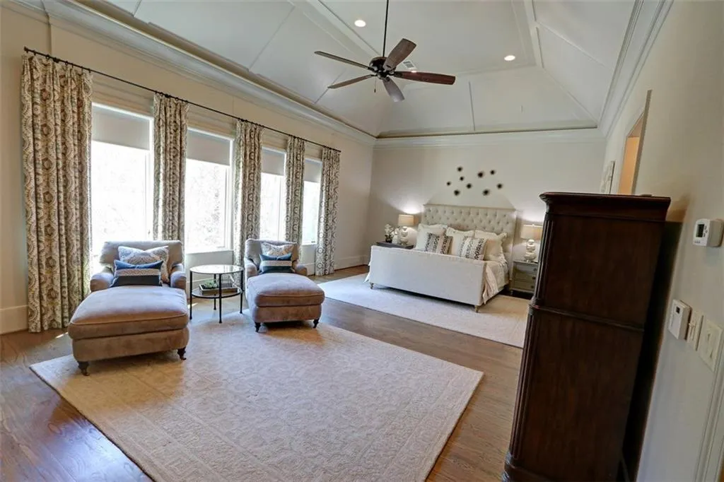 5265 Peachtree Dunwoody Road, Atlanta, Georgia 30342, 6 Bedrooms Bedrooms, ,7 BathroomsBathrooms,Residential,Sold,5265 Peachtree Dunwoody Road,6867719