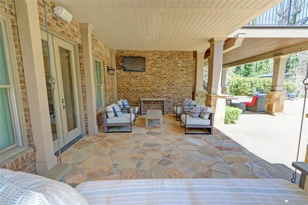 5265 Peachtree Dunwoody Road, Atlanta, Georgia 30342, 6 Bedrooms Bedrooms, ,7 BathroomsBathrooms,Residential,Sold,5265 Peachtree Dunwoody Road,6867719