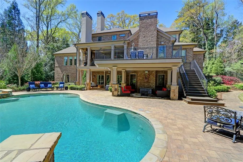 5265 Peachtree Dunwoody Road, Atlanta, Georgia 30342, 6 Bedrooms Bedrooms, ,7 BathroomsBathrooms,Residential,Sold,5265 Peachtree Dunwoody Road,6867719