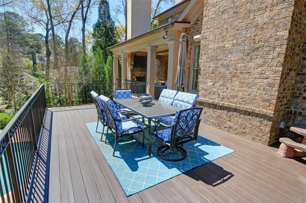 5265 Peachtree Dunwoody Road, Atlanta, Georgia 30342, 6 Bedrooms Bedrooms, ,7 BathroomsBathrooms,Residential,Sold,5265 Peachtree Dunwoody Road,6867719