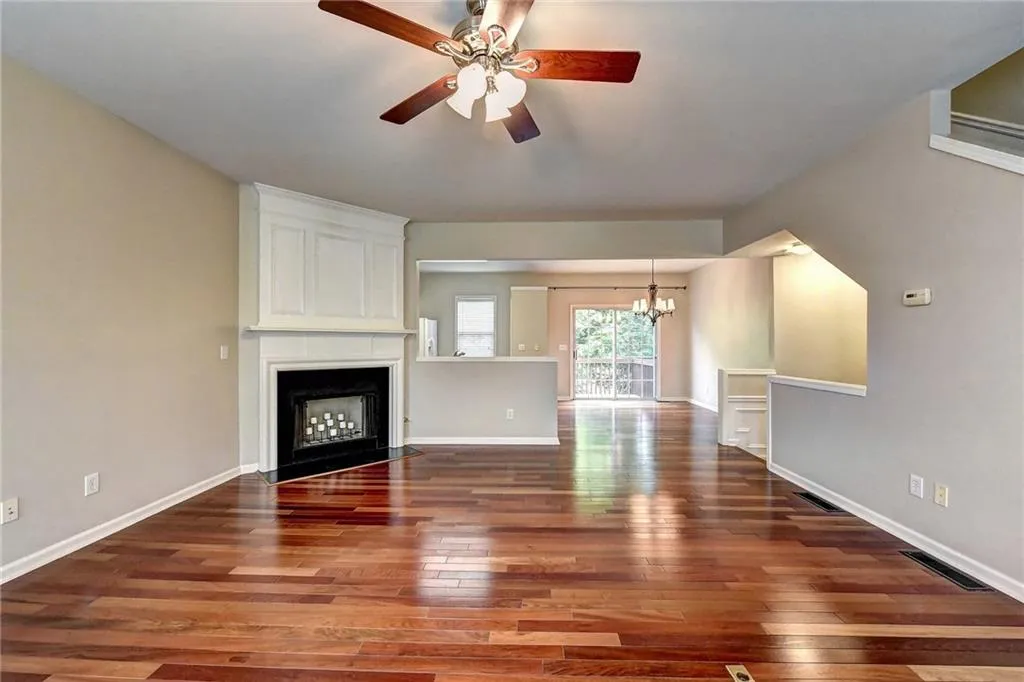 2325 Towneheights Terrace Unit 13, Atlanta, Georgia 30339, 3 Bedrooms Bedrooms, ,2 BathroomsBathrooms,Residential,Sold,2325 Towneheights Terrace Unit 13,6016594