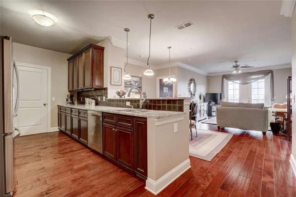 901 Abernathy Road Unit 4250, Sandy Springs, Georgia 30328, 3 Bedrooms Bedrooms, ,2 BathroomsBathrooms,Residential,Sold,901 Abernathy Road Unit 4250,5962690