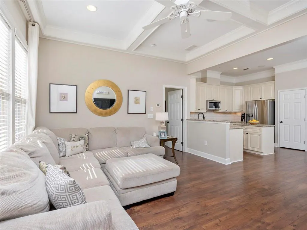 5569 High Point Road, Atlanta, Georgia 30342, 4 Bedrooms Bedrooms, ,3 BathroomsBathrooms,Residential,Sold,5569 High Point Road,6626390