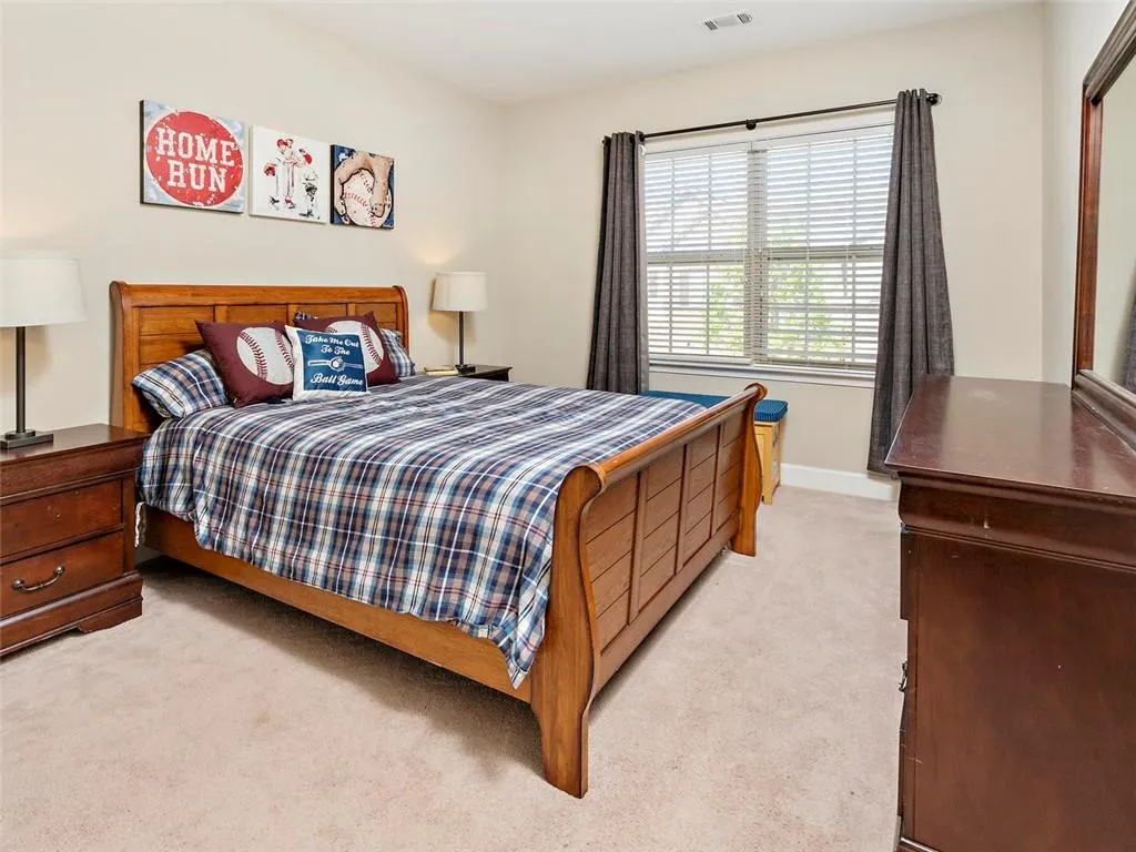 5569 High Point Road, Atlanta, Georgia 30342, 4 Bedrooms Bedrooms, ,3 BathroomsBathrooms,Residential,Sold,5569 High Point Road,6626390