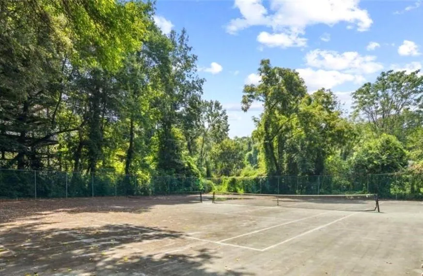 Tennis court