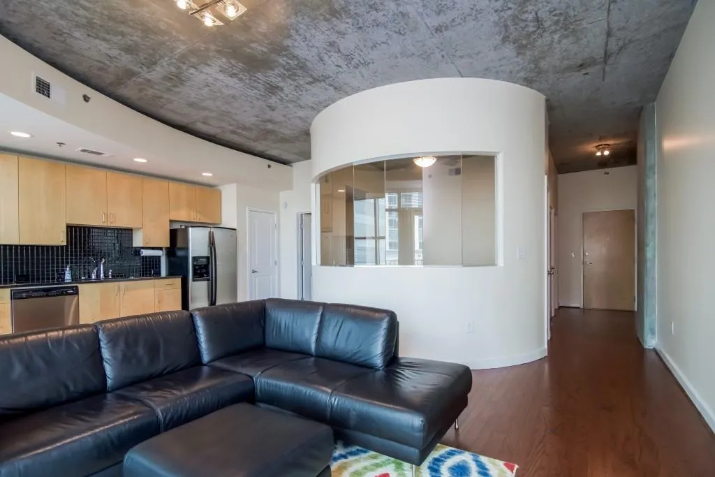 250 Pharr Road Unit 604, Atlanta, Georgia 30305, 1 Bedroom Bedrooms, ,1 BathroomBathrooms,Residential,Sold,250 Pharr Road Unit 604,5646170