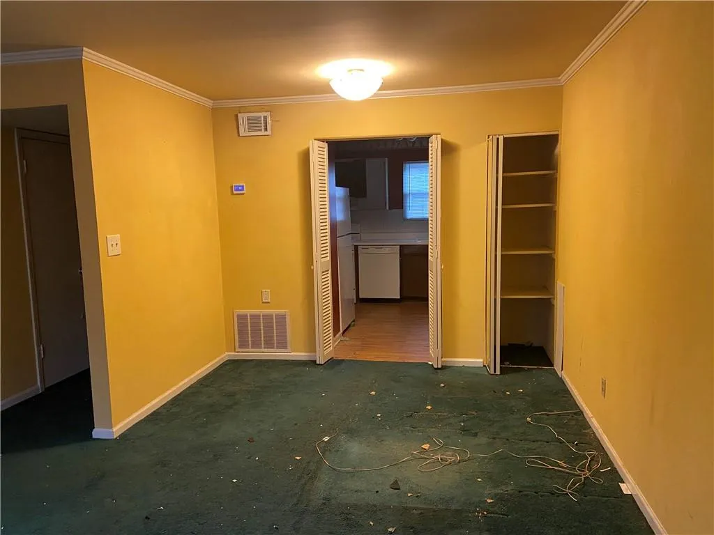 5677 Kingsport Drive, Sandy Springs, Georgia 30342, 2 Bedrooms Bedrooms, ,1 BathroomBathrooms,Residential,Sold,5677 Kingsport Drive,6983147